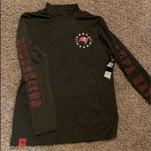 Tampa Bay Buccaneers quarter zip shirt